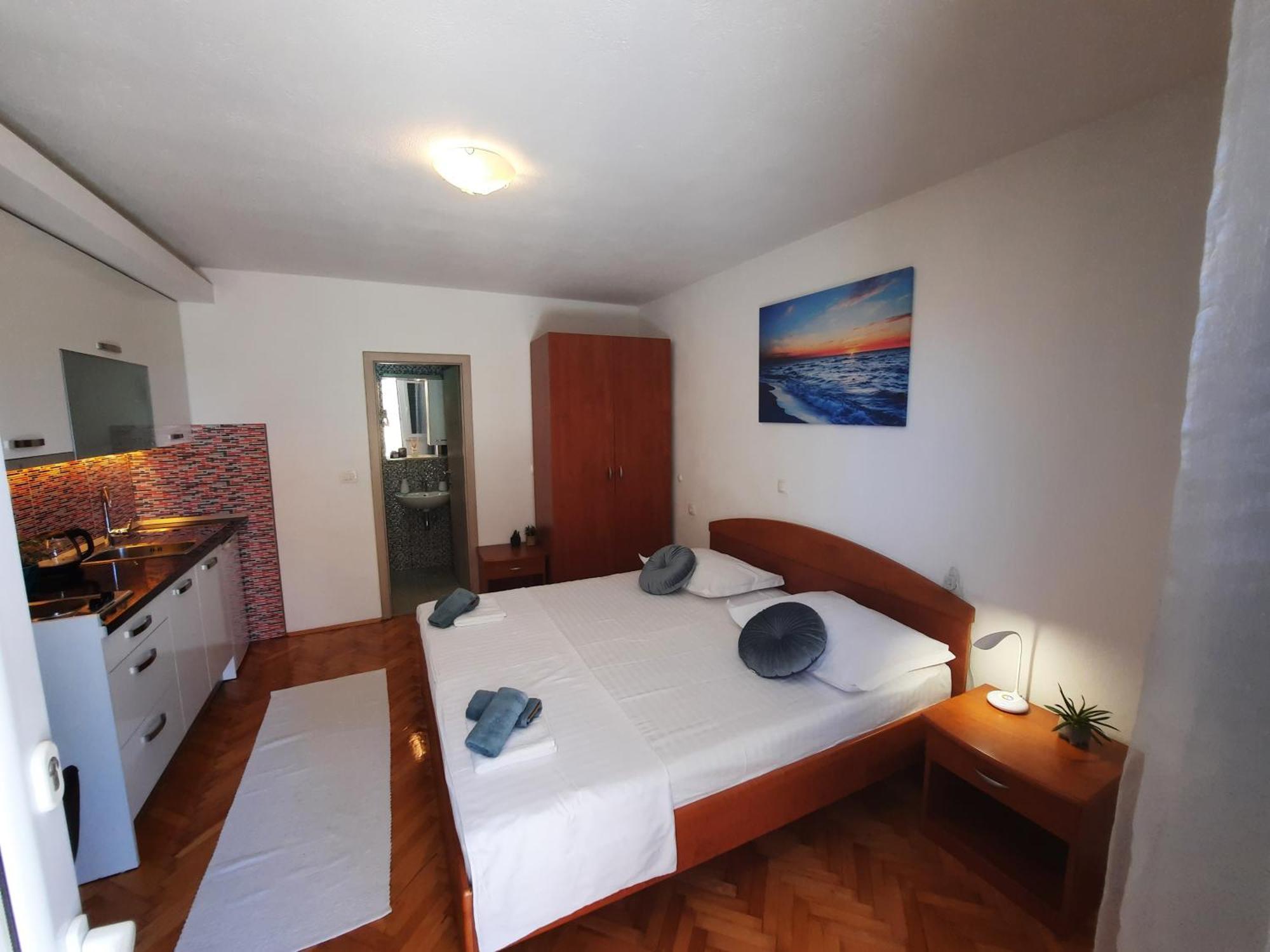 Apartments Ivan Makarska Exterior photo